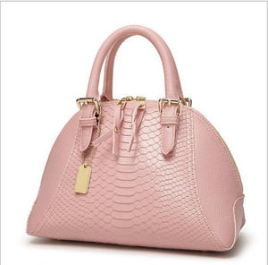 New leather seashell Handbag