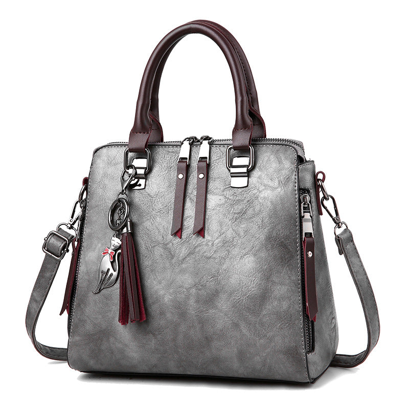 Chic slung shoulder bag