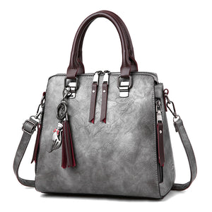 Chic slung shoulder bag