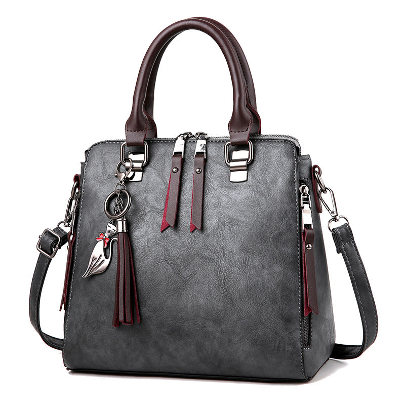Chic slung shoulder bag