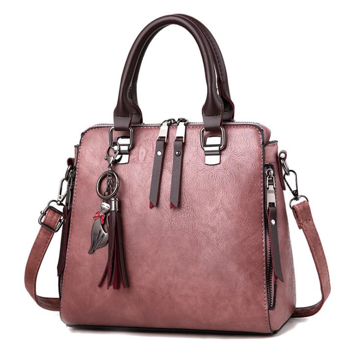 Chic slung shoulder bag
