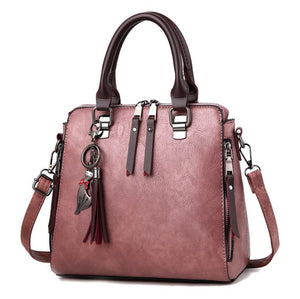 Chic slung shoulder bag