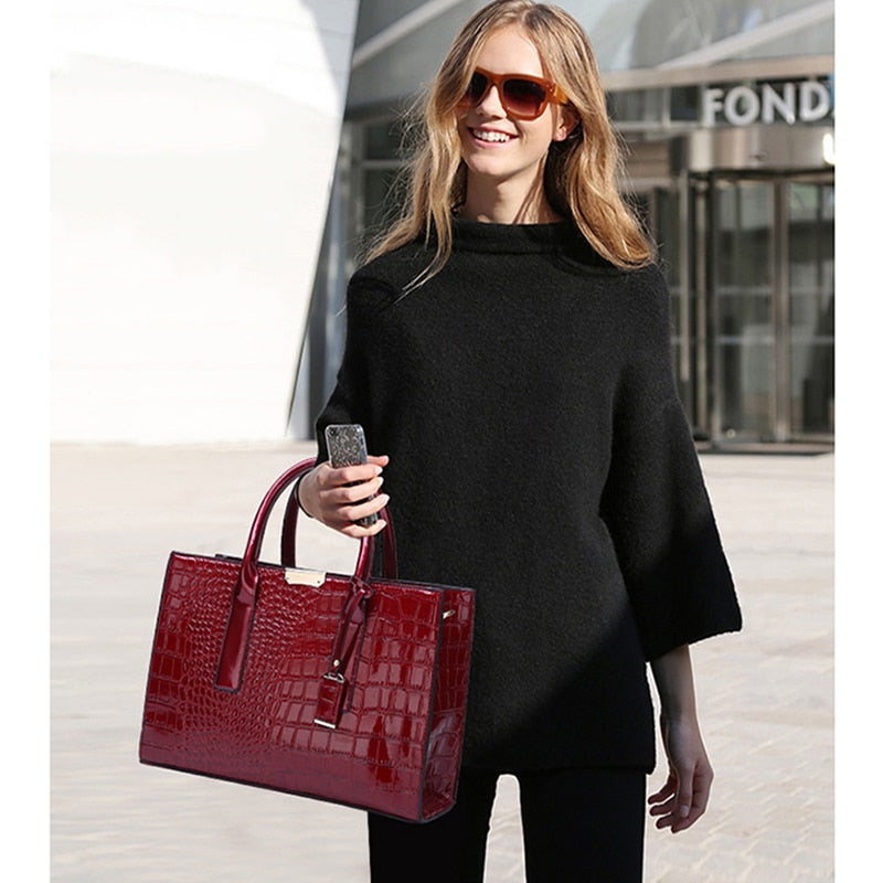 Luxury Womens Tote Handbag Designer Pattern Shoulder or handle use.