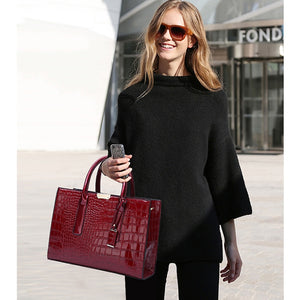 Luxury Womens Tote Handbag Designer Pattern Shoulder or handle use.