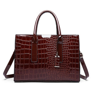 Luxury Womens Tote Handbag Designer Pattern Shoulder or handle use.